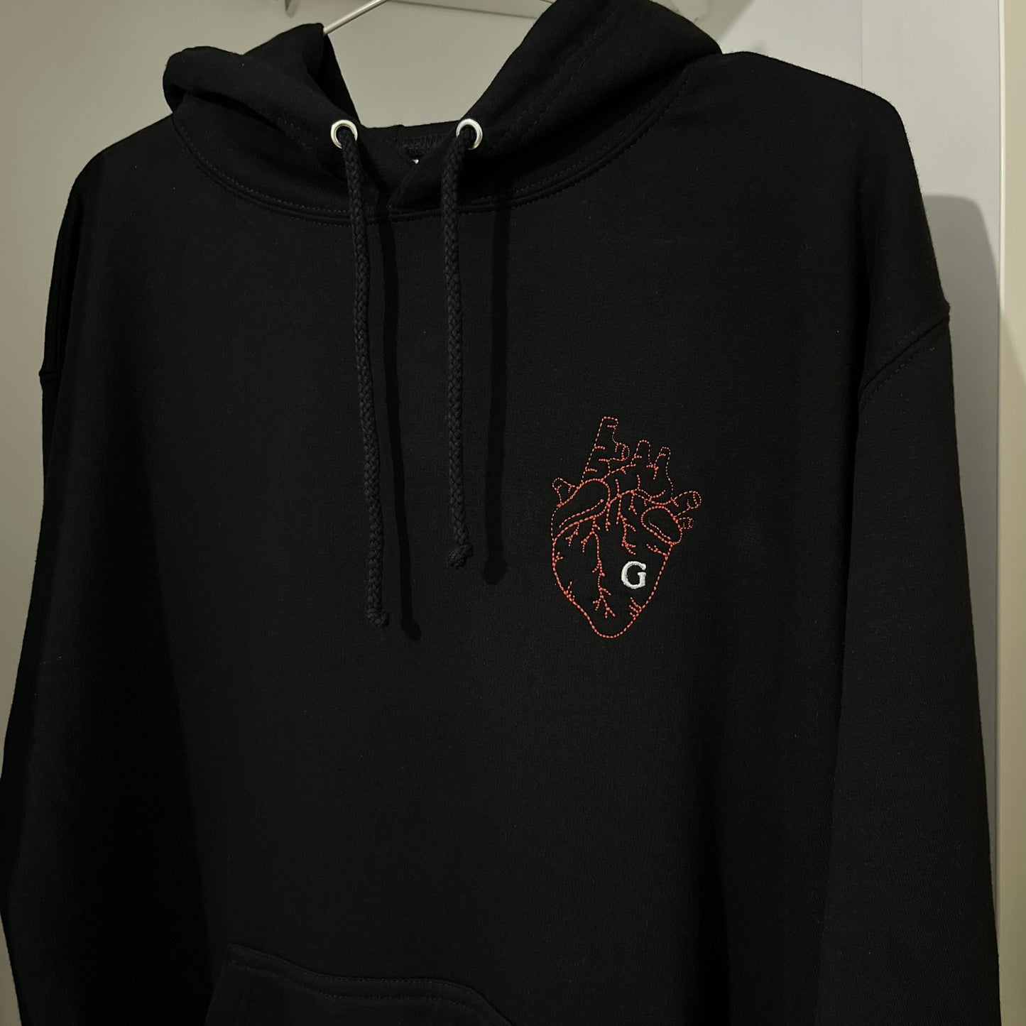 bluza z haftowanym sercem