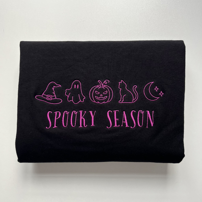 czarna halloweenowa bluza z haftem spooky season