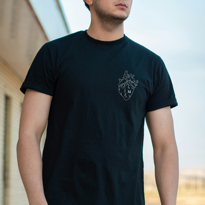 Koszulka z anatomicznym sercem i inicjałem