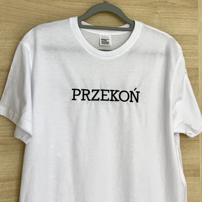 koszulka_z_haftem_przekoń